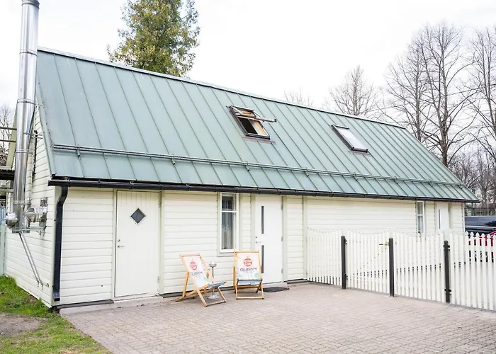 With Free Parking Гостевой дом